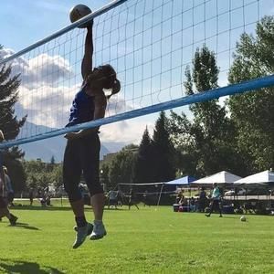 Meet your Posher, Jenika